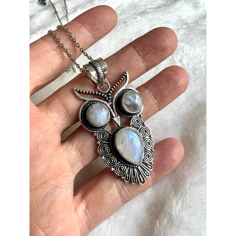 925 OWL Spirit Guide Rainbow Flash Moonstone Pendant Necklace - Picture 4 of 9